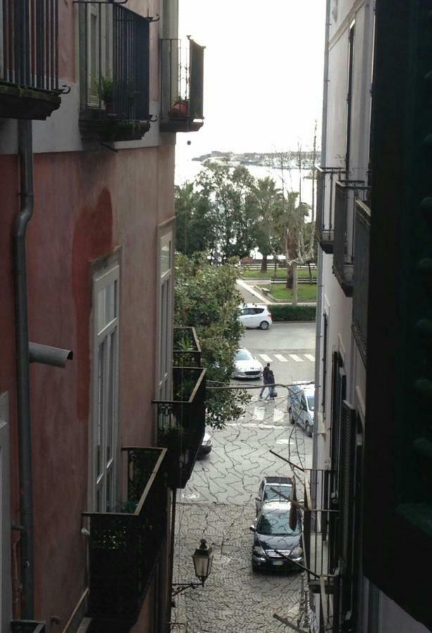 Il Sorriso Bed & Breakfast Salerno Bagian luar foto
