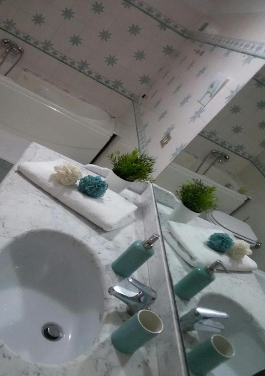Il Sorriso Bed & Breakfast Salerno Bagian luar foto